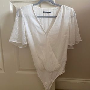 White Abercrombie & Fitch bodysuit.
